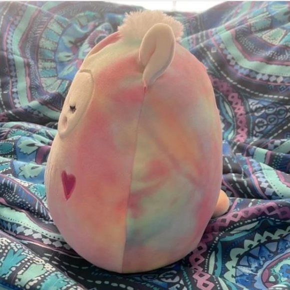 Leslie The Llama Valentine’s Edition Squish mallow Preloved In Good Condition - Picture 3 of 16